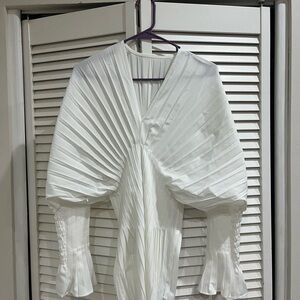 Elegant White Pleated Dress